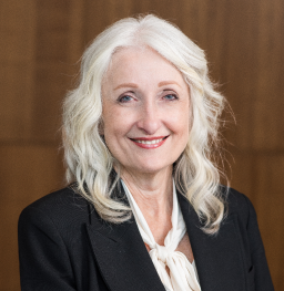 Eleanor Kent headshot.